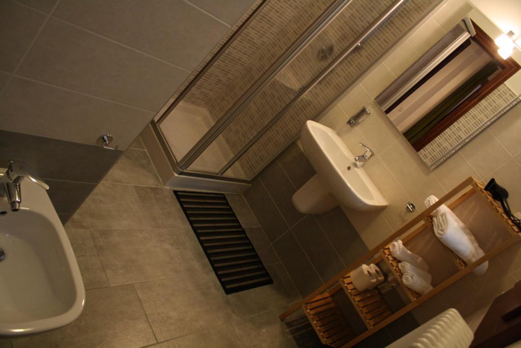 Habitación Individual con baño compartido
