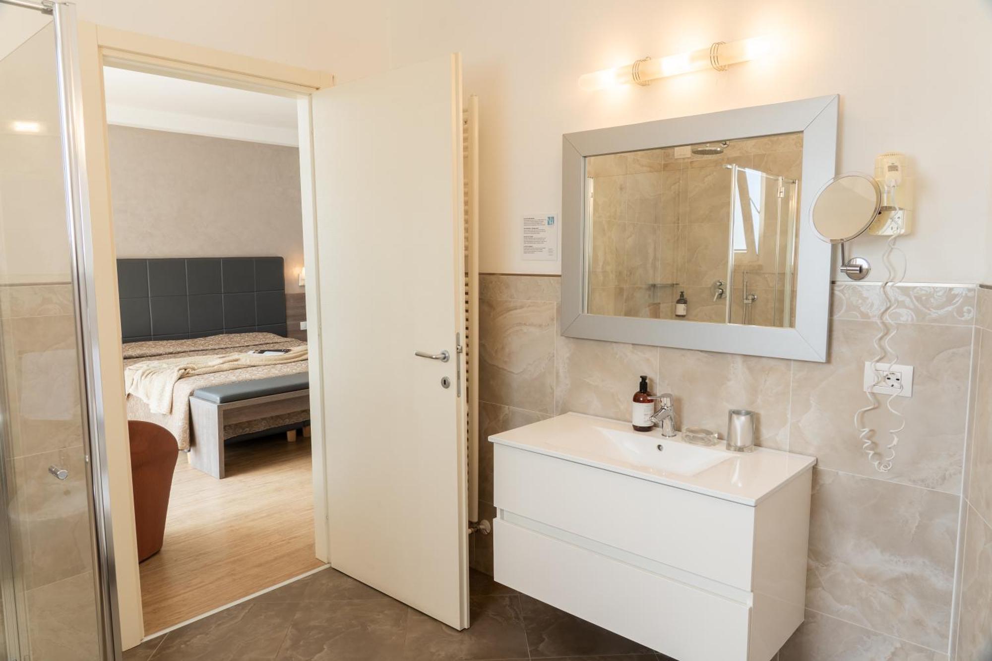 Double Room Lake View