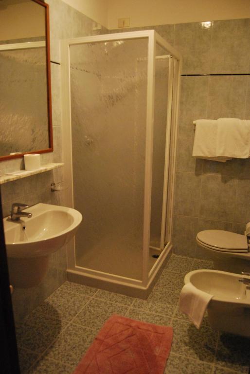 Classic Triple Room,18767270:JPEG