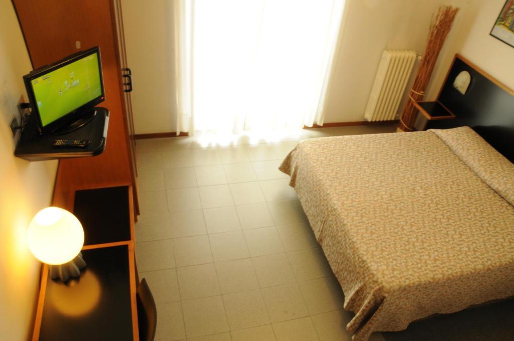 Twin Room,19392461:JPEG
