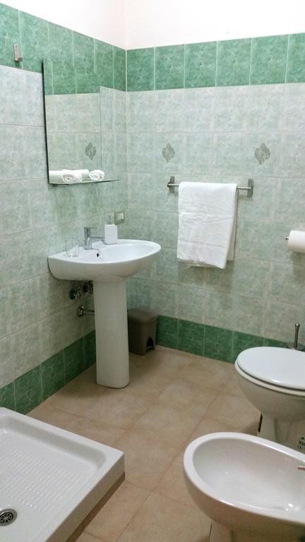 Double Room with Shared Bathroom,191746567:JPEG