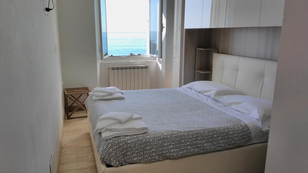 Double Room with Sea View,200603779:JPEG