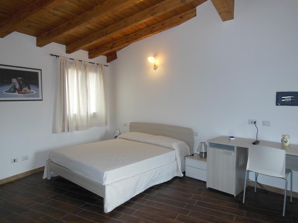 Deluxe Triple Room,161936844:JPEG