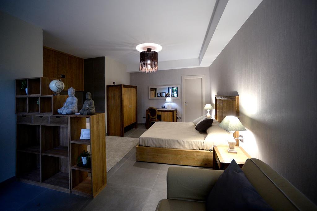 Deluxe Double Room,205635910:JPEG