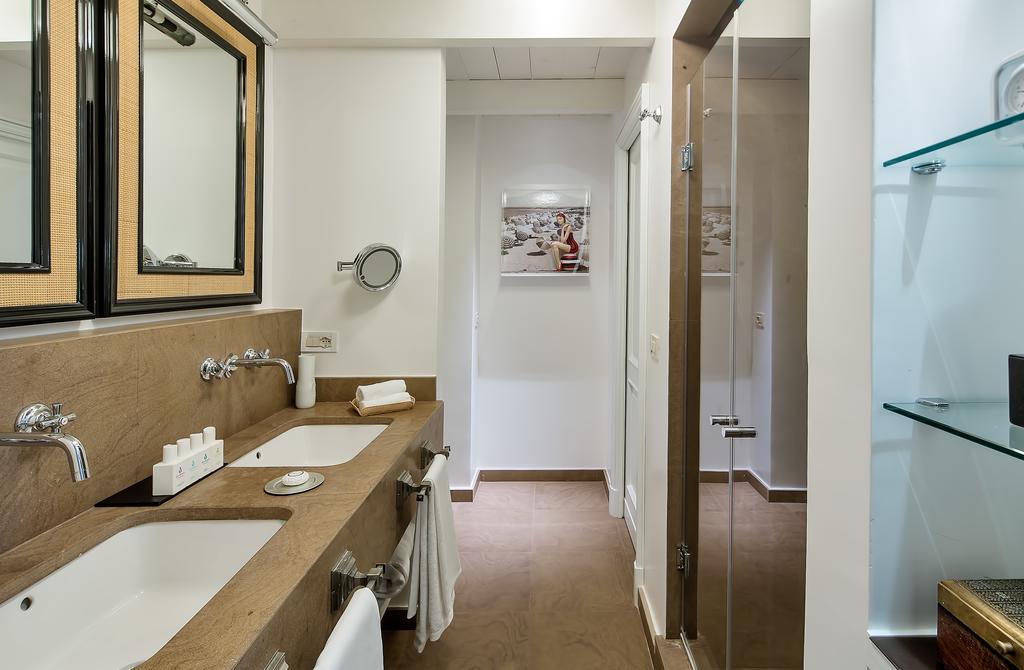 Chambre Double Deluxe avec Balcon - Vue sur Mer