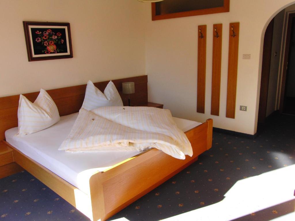 Large Double Room,20803179:JPEG