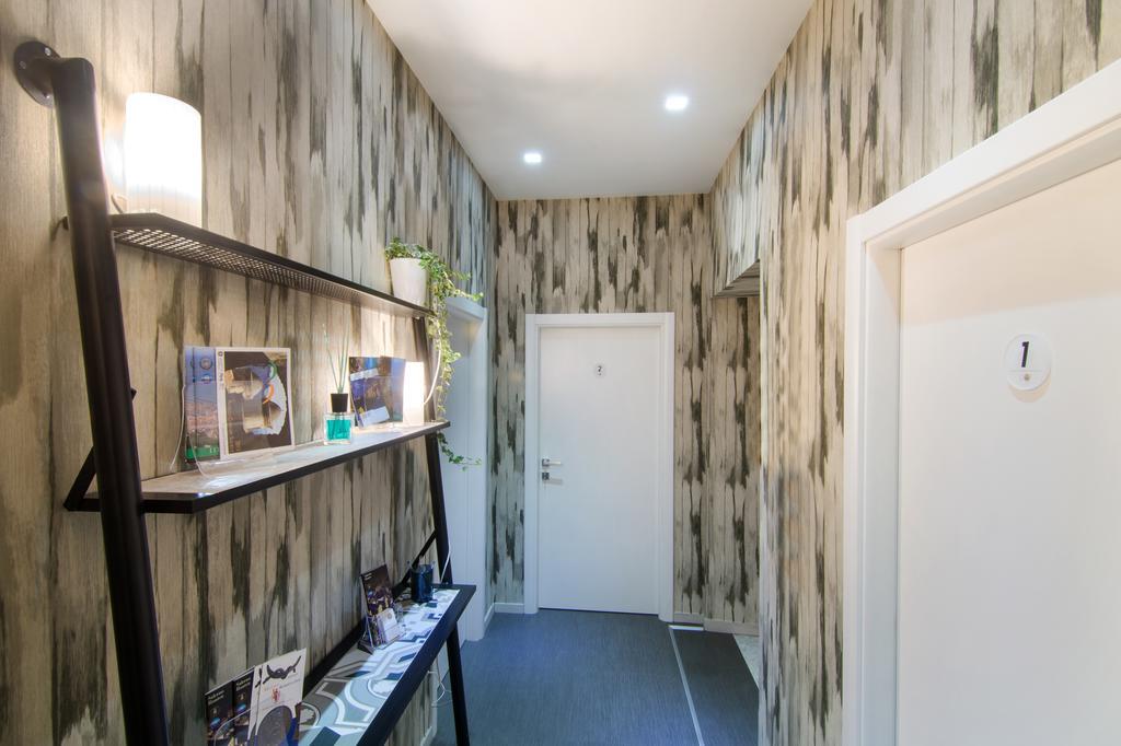 Large Double Room,662555937:JPEG