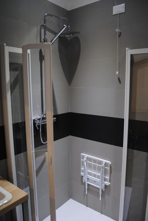 Quadruple Room Disability Access,210485984:JPEG
