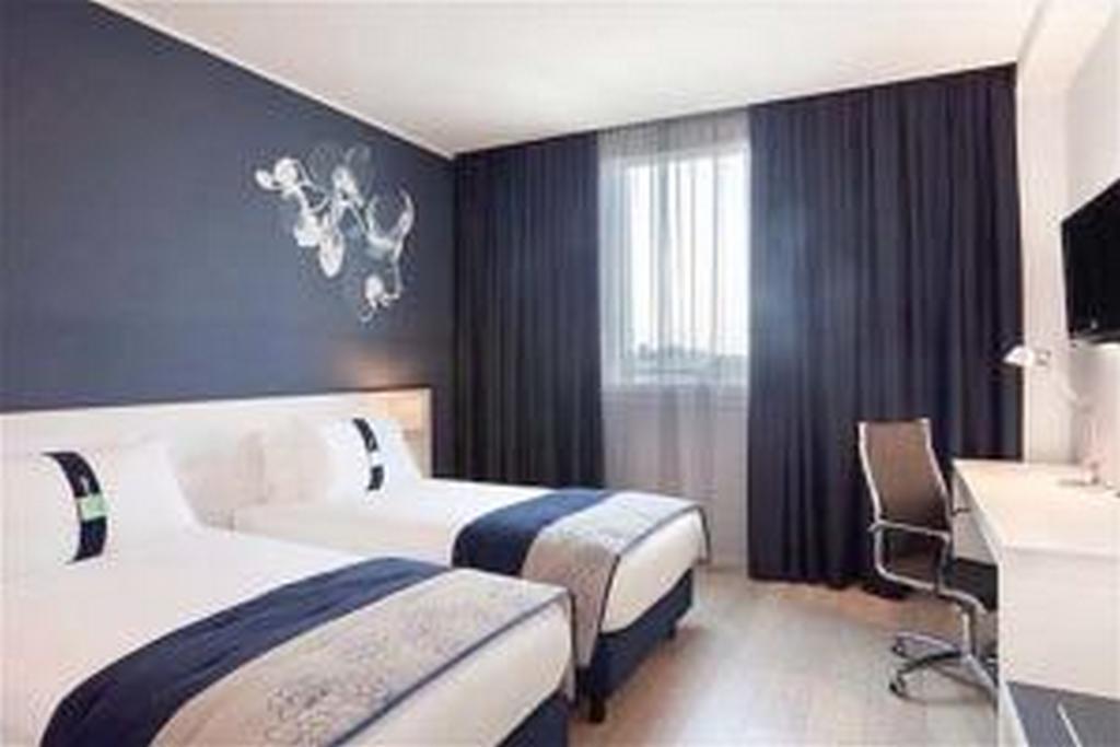 Standard Room,251092749:JPEG