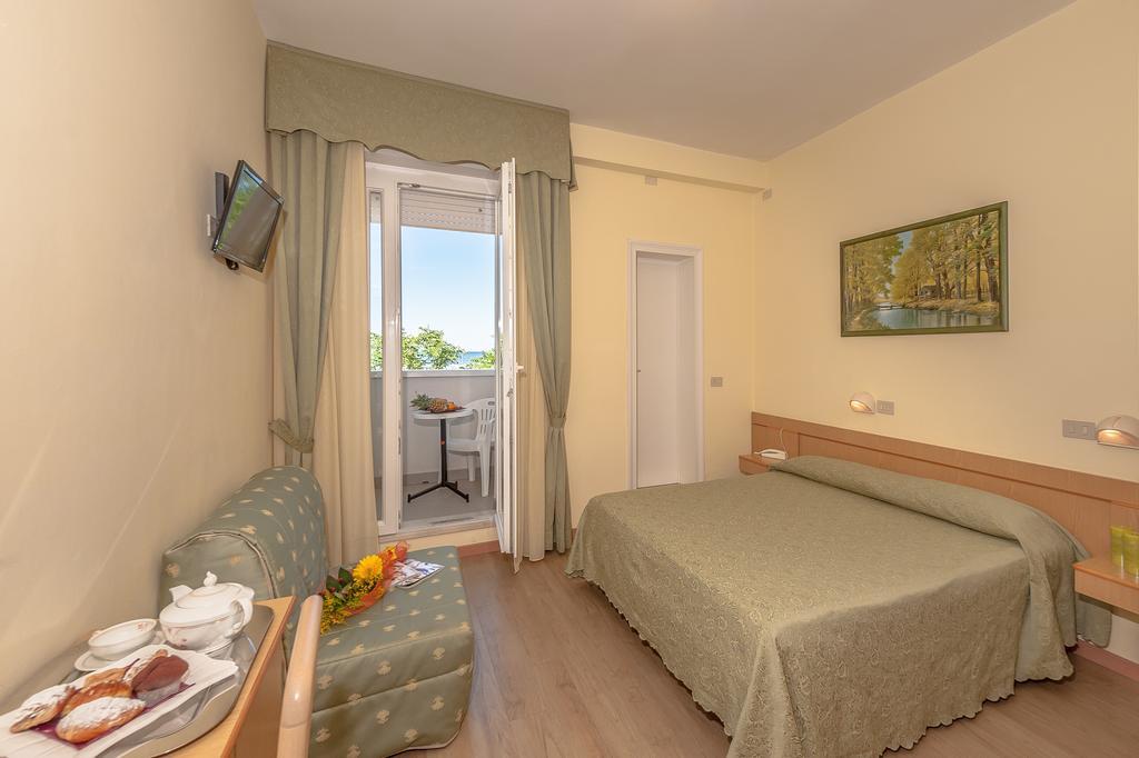 Double or Twin Room with Sea View,190622638:JPEG