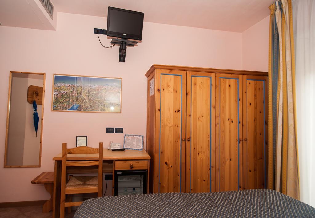 Double or Twin Room Standard