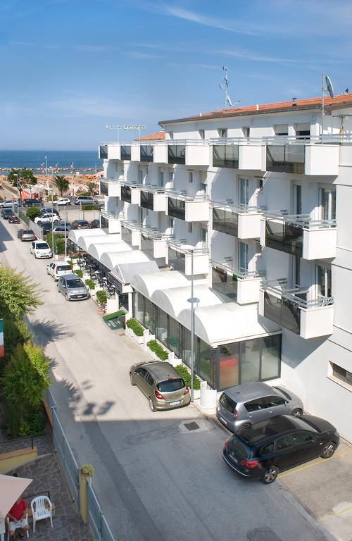 Pokój Dwuosobowy z 1 lub 2 łóżkami i balkonem