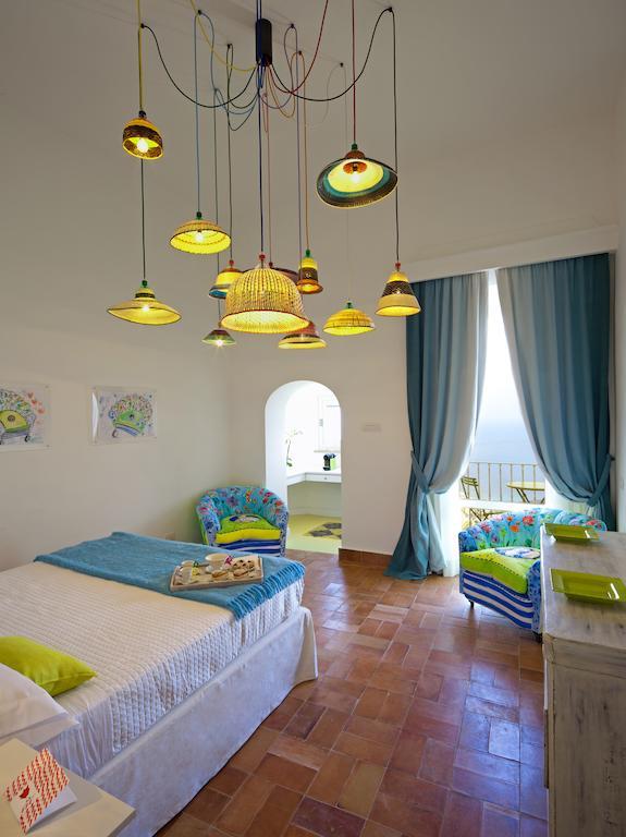 Doppelzimmer mit Balkon und Meerblick