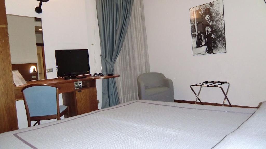 Double or Twin Room,236736845:JPEG