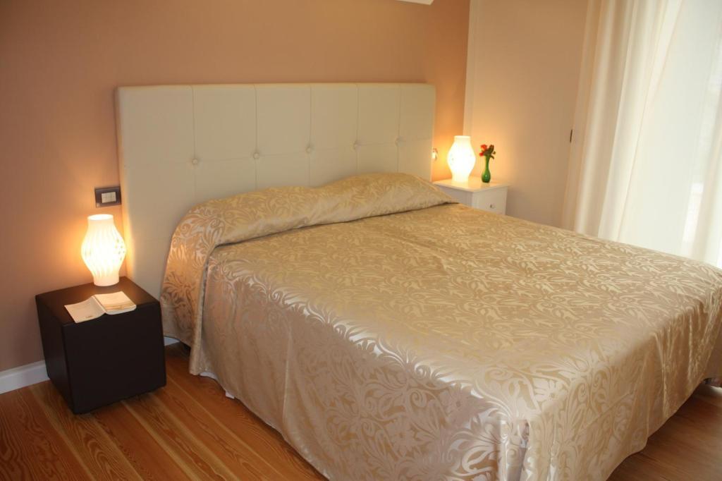 Double Room,23830365:JPEG