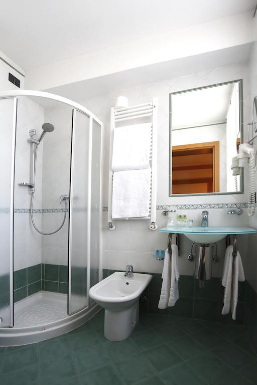 Economy Single Room,968043529:JPEG