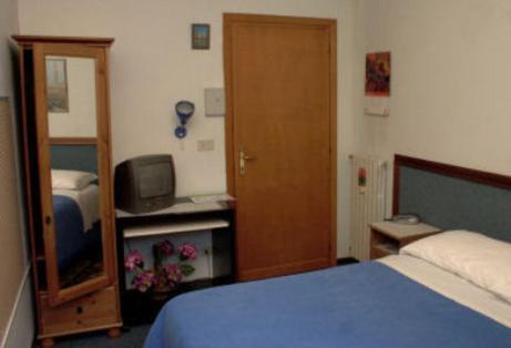 Camera Singola con Bagno Privato