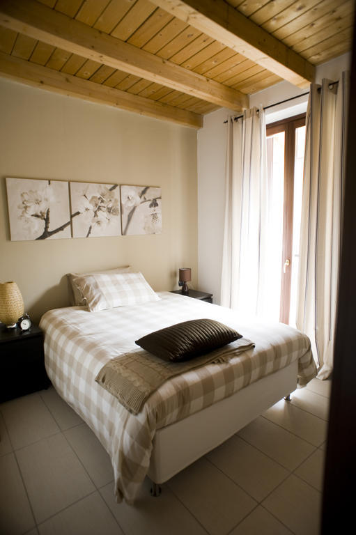 Single Room Private Bathroom