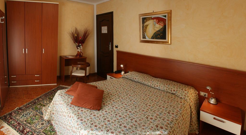 Double or Twin Room Balcony