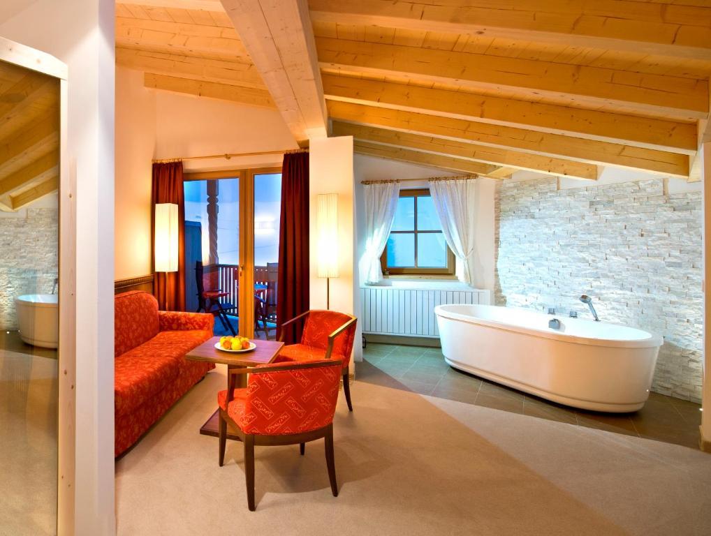 Deluxe Suite Balcony