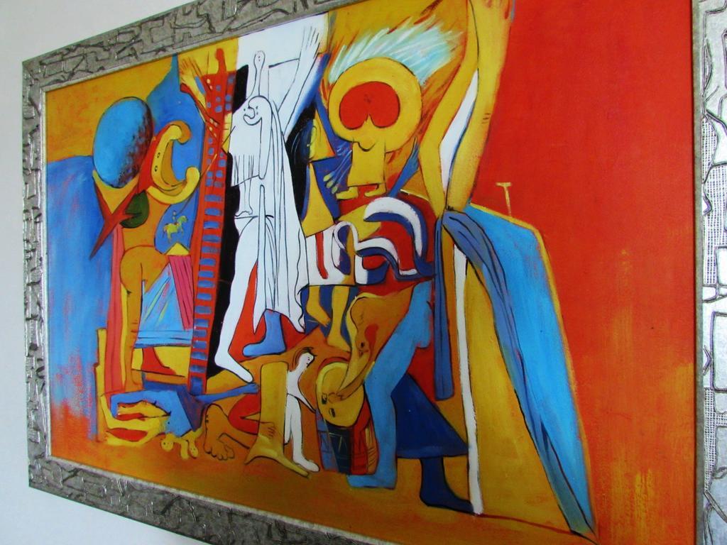 One-Bedroom Apartment,256497401:JPEG