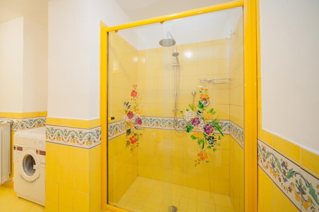 Quarto Triplo com Vista do Jardim