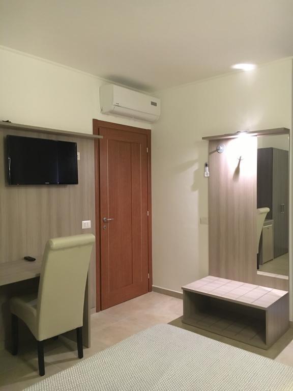 Camera Matrimoniale/Doppia con Letti Singoli con Bagno Privato