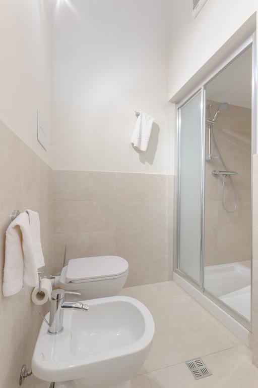 Deluxe Double Room,266537389:JPEG