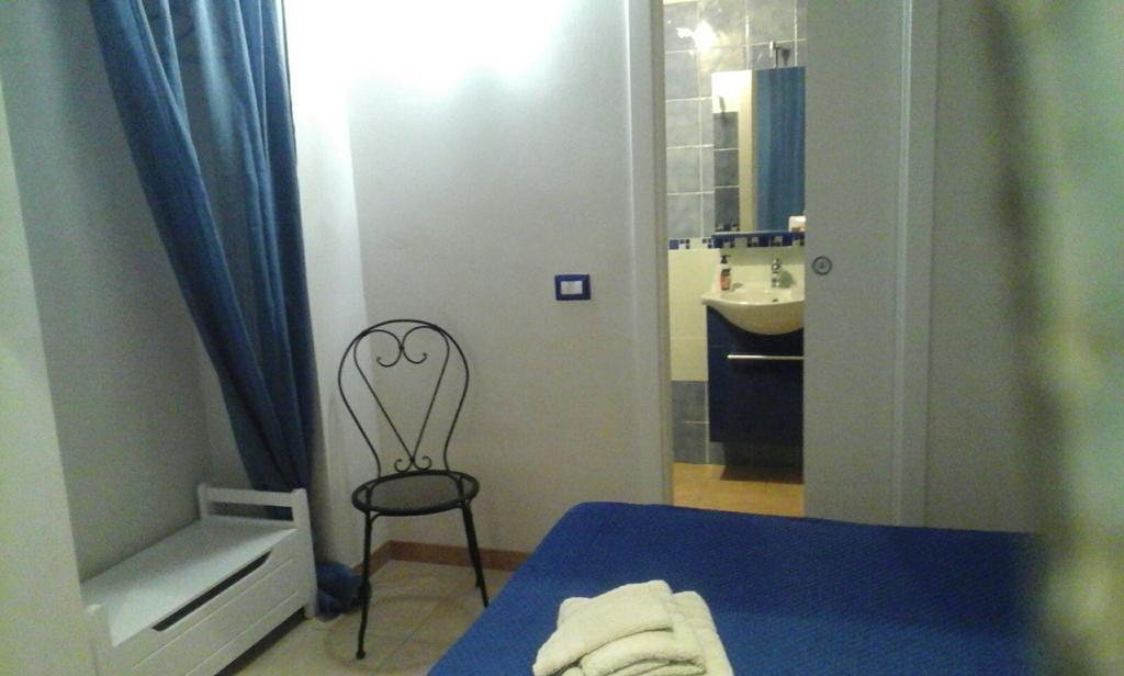 Camera Matrimoniale/Doppia con Letti Singoli con Bagno