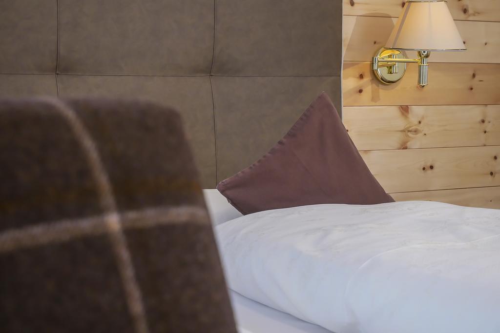 Doppelzimmer mit Balkon