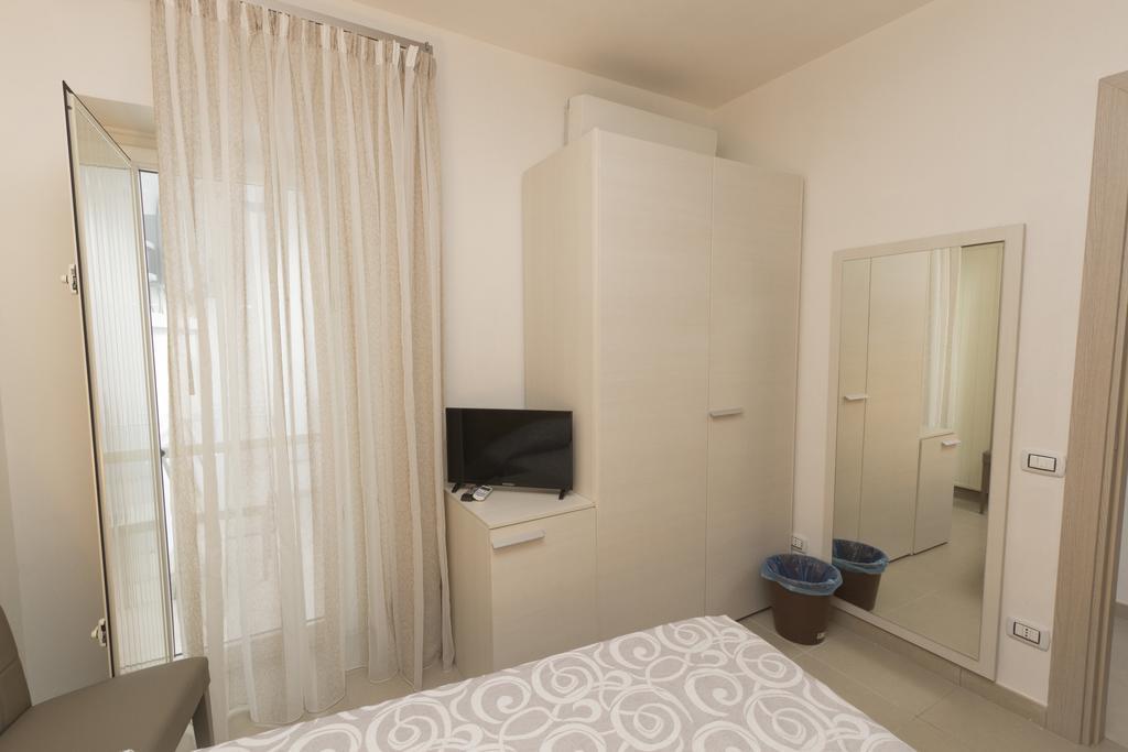 Single Room,272252721:JPEG