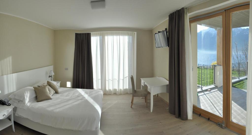 Junior Suite Lake View