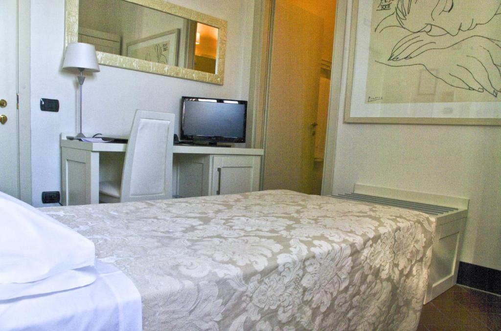 Classic Single Room View,1584431386:JPEG