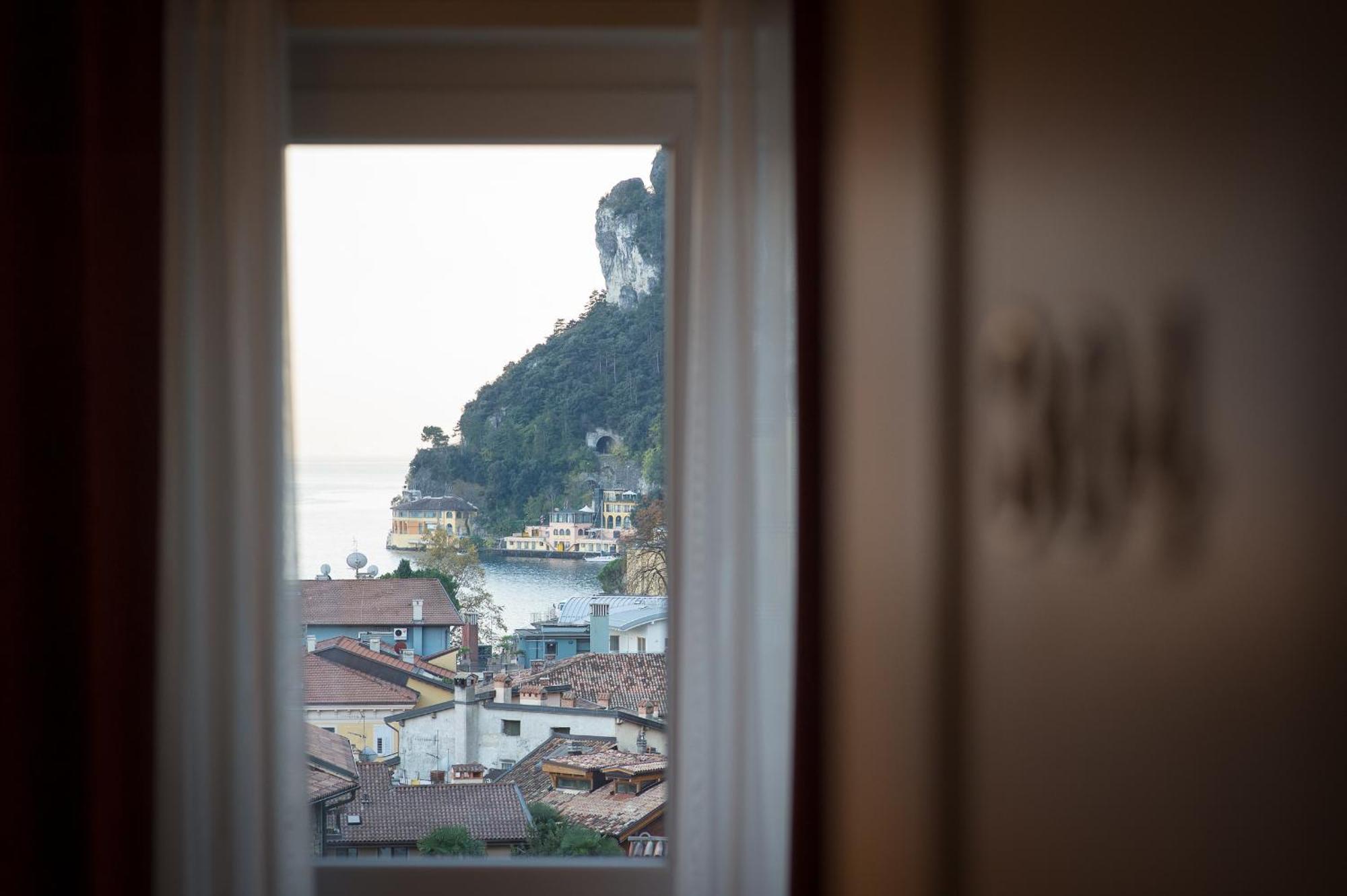 Double Room with Lake View