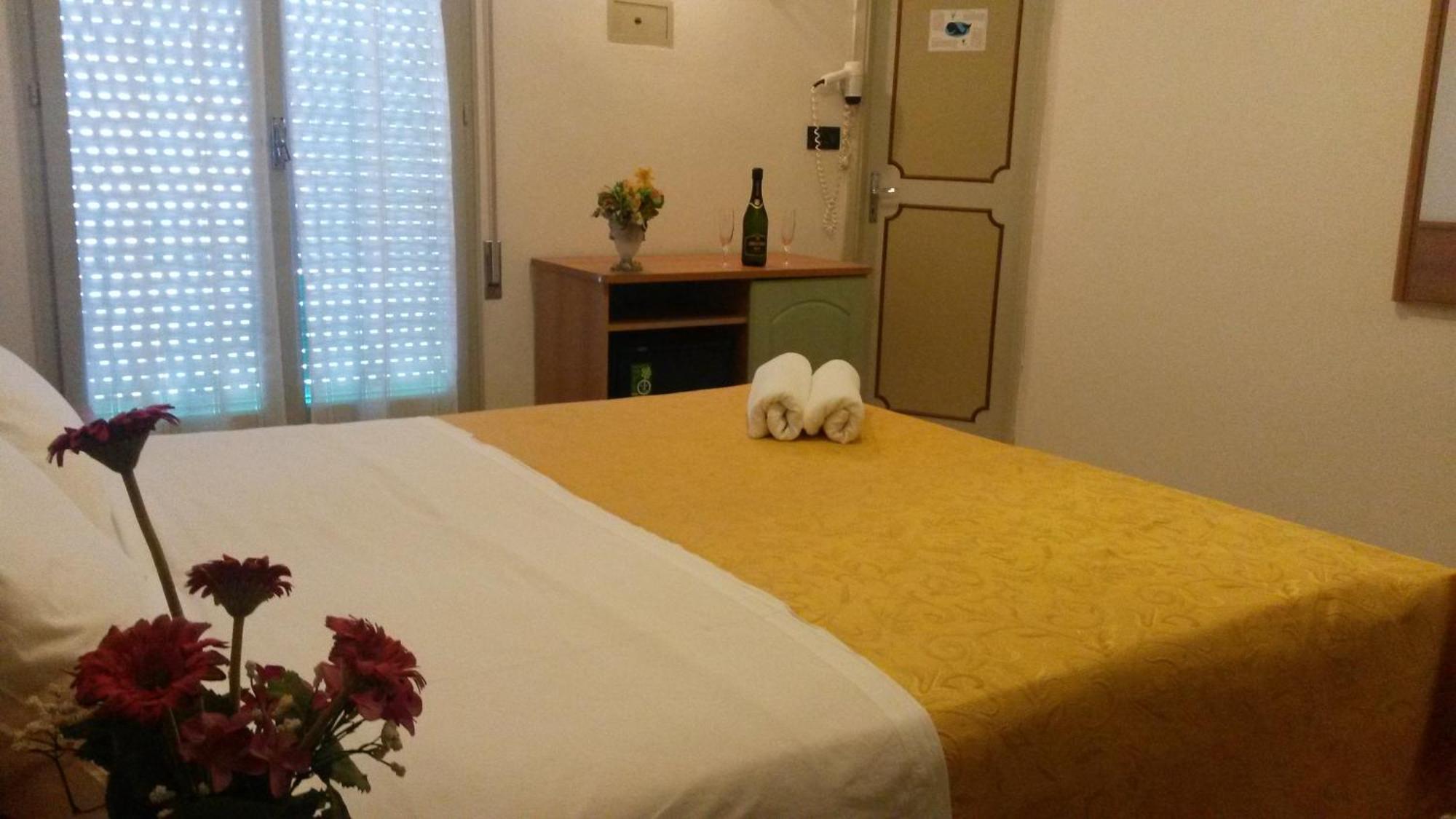 Economy Doppel-/Zweibettzimmer