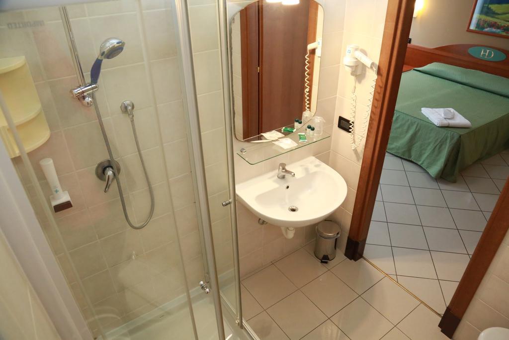 Superior Single Room,317154409:JPEG