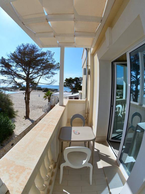 Double Room with Balcony and Partial Sea View,1375775624:JPEG