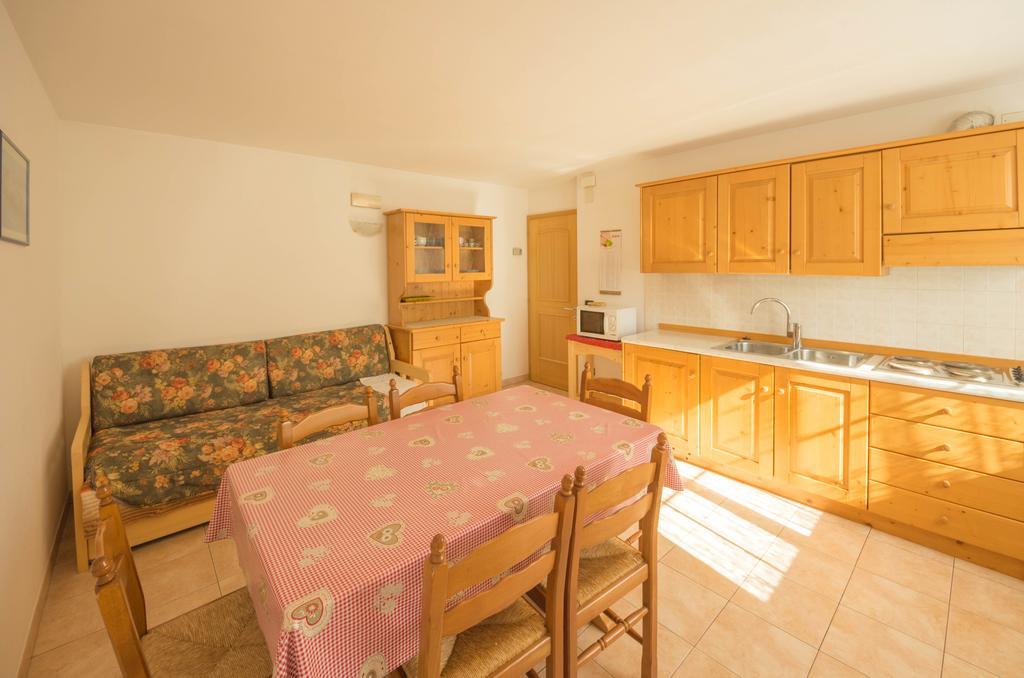 Appartamento con 2 Camere da Letto (2 Adulti + 4 Bambini)