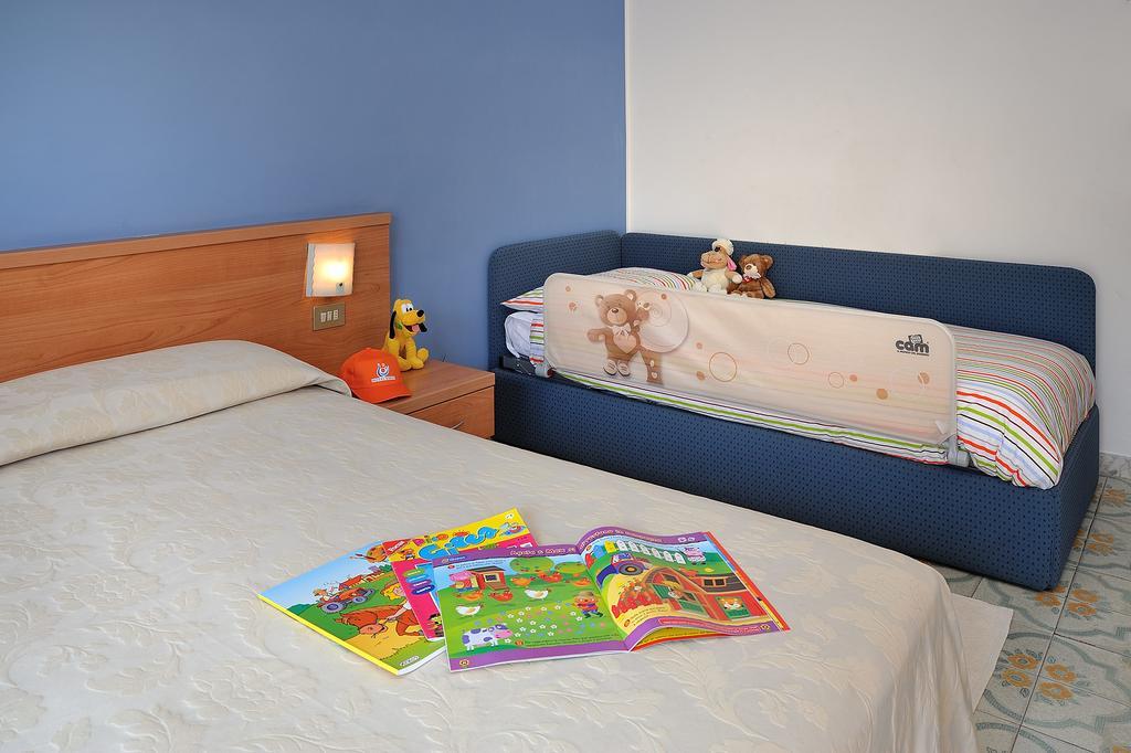 Triple Room,1588066051:JPEG