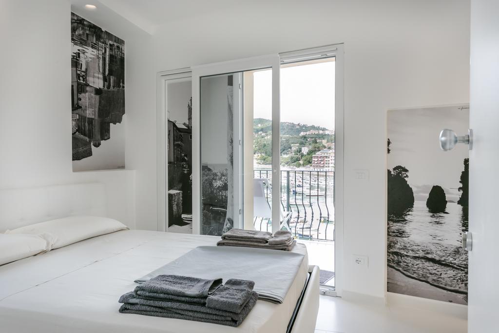 Deluxe Double Room with Balcony and Sea View