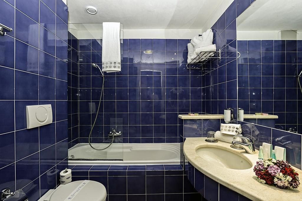 Classic Double or Twin Room,1209639706:JPEG