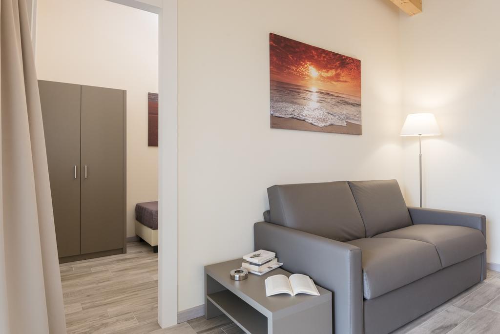 Deluxe Two-Bedroom Apartment