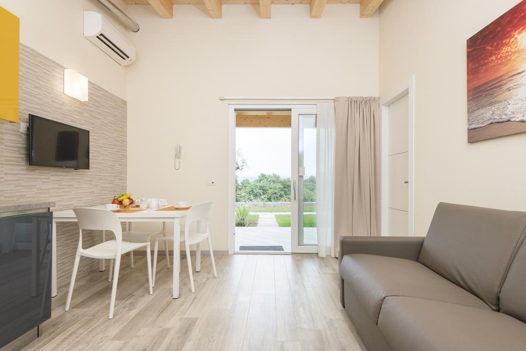 Deluxe Two-Bedroom Apartment