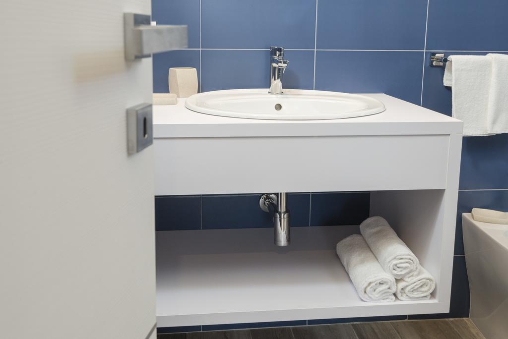 Deluxe Two-Bedroom Apartment