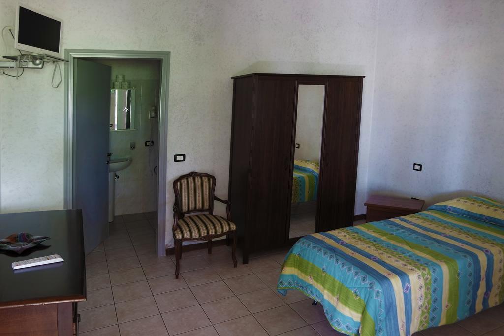 Camera Singola con Bagno Privato