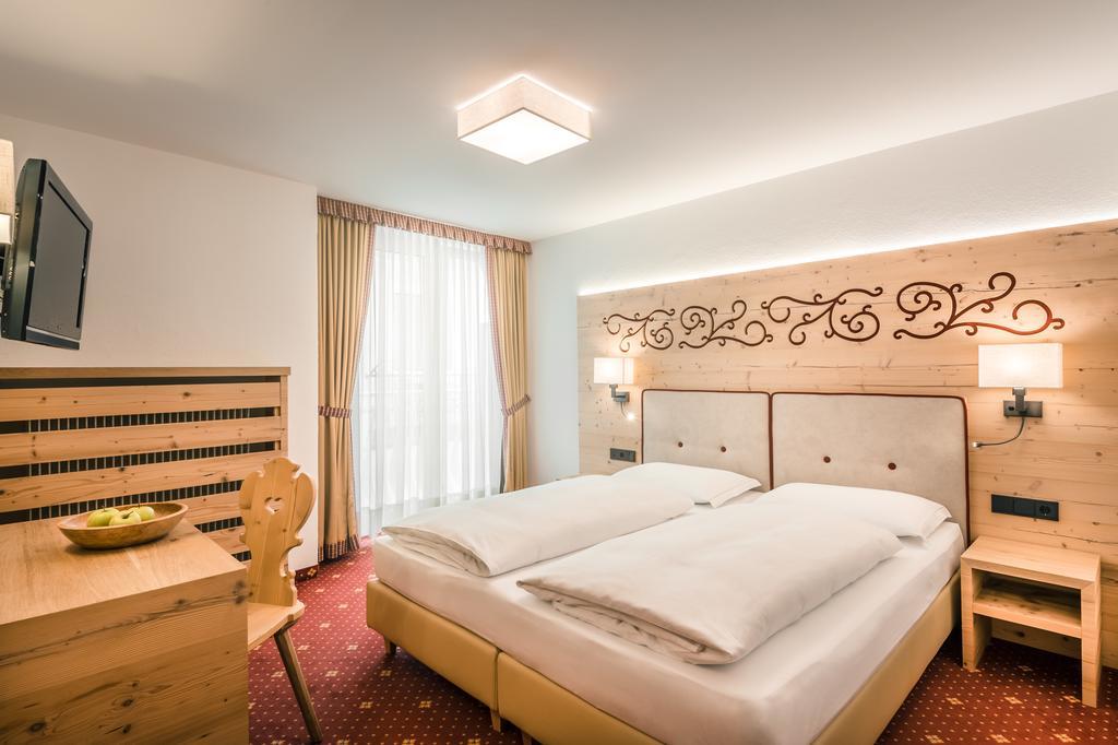 Triple Room,1651740498:JPEG