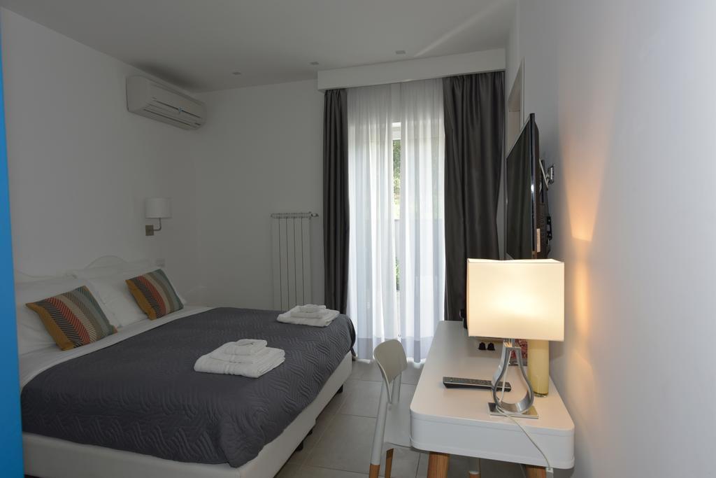 Quadruple Room with Terrace and Garden,339400498:JPEG