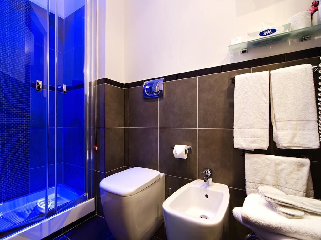 Double Room,342791560:JPEG
