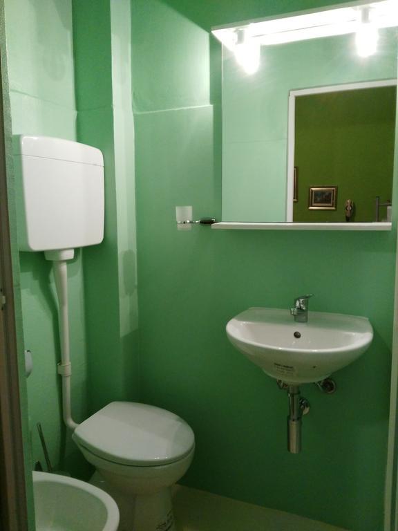 Quadruple Room,342840655:JPEG