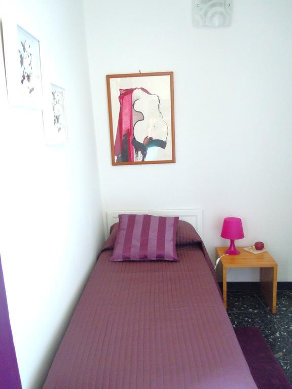Camera Singola Standard con Bagno in Comune